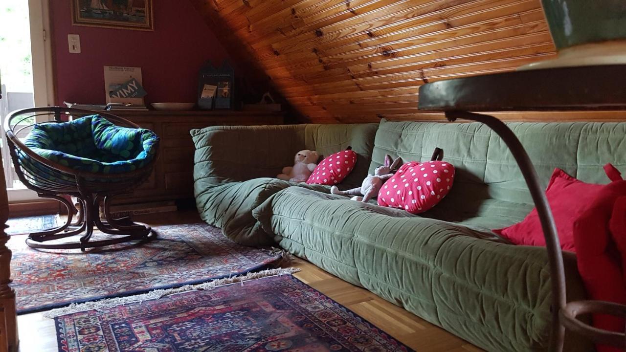 Chambres D'Hotes Thelus Memorial Canadien Екстериор снимка